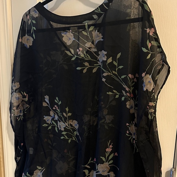 O'Neill Black Floral Sheer Top - Picture 4 of 4